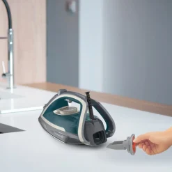 Żelazko parowe, Tefal Ultragliss Plus, 2800 W, 260 g/min
