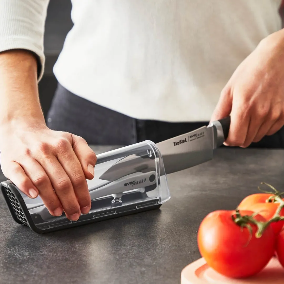 Nóż ze stali nierdzewnej TEFAL EverSharp + ostrzałka