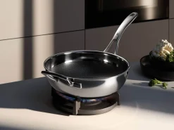 Patelnia wok nieprzywierająca WMF Profi Resist 28 cm